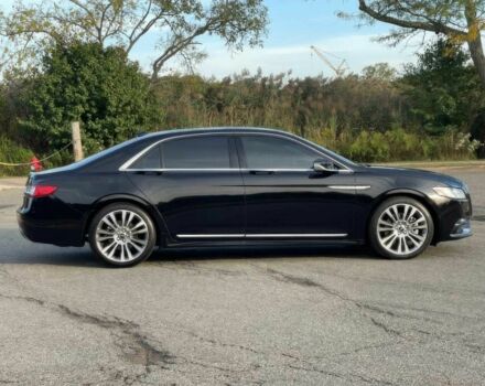 Черный Линкольн Континенталь, объемом двигателя 2.7 л и пробегом 42 тыс. км за 16200 $, фото 4 на Automoto.ua