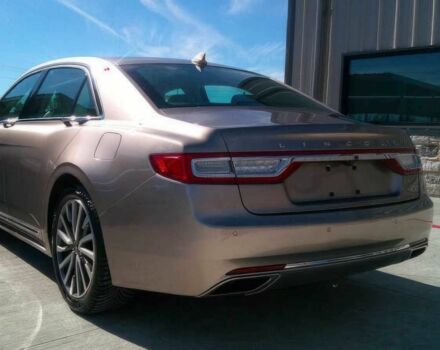 Коричневый Линкольн Континенталь, объемом двигателя 3.7 л и пробегом 49 тыс. км за 19100 $, фото 5 на Automoto.ua