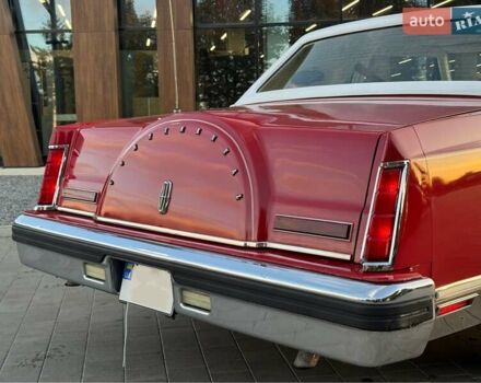 Червоний Лінкольн Континенталь, об'ємом двигуна 5.7 л та пробігом 129 тис. км за 97000 $, фото 16 на Automoto.ua