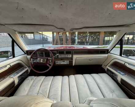 Червоний Лінкольн Континенталь, об'ємом двигуна 5.7 л та пробігом 129 тис. км за 97000 $, фото 33 на Automoto.ua