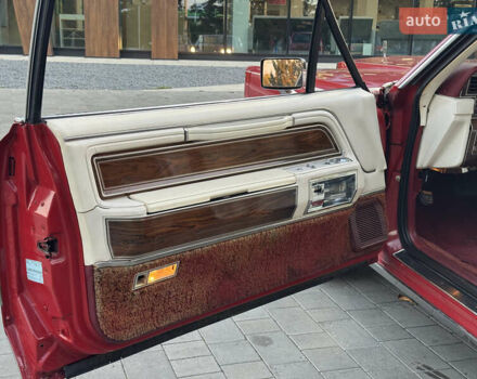 Красный Линкольн Континенталь, объемом двигателя 5.7 л и пробегом 129 тыс. км за 97000 $, фото 29 на Automoto.ua