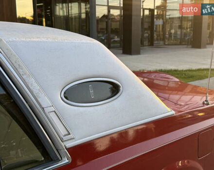 Червоний Лінкольн Континенталь, об'ємом двигуна 5.7 л та пробігом 129 тис. км за 97000 $, фото 11 на Automoto.ua