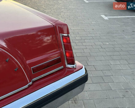 Червоний Лінкольн Континенталь, об'ємом двигуна 5.7 л та пробігом 129 тис. км за 97000 $, фото 15 на Automoto.ua