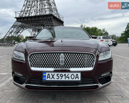 Красный Линкольн Континенталь, объемом двигателя 2.69 л и пробегом 69 тыс. км за 19400 $, фото 2 на Automoto.ua