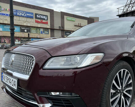 Красный Линкольн Континенталь, объемом двигателя 2.69 л и пробегом 69 тыс. км за 19400 $, фото 9 на Automoto.ua