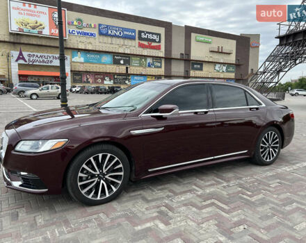Красный Линкольн Континенталь, объемом двигателя 2.69 л и пробегом 69 тыс. км за 19400 $, фото 8 на Automoto.ua
