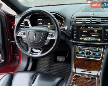 Красный Линкольн Континенталь, объемом двигателя 3.73 л и пробегом 110 тыс. км за 13300 $, фото 38 на Automoto.ua