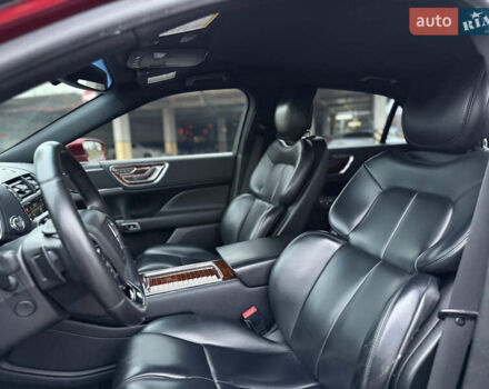 Красный Линкольн Континенталь, объемом двигателя 3.73 л и пробегом 110 тыс. км за 13300 $, фото 31 на Automoto.ua