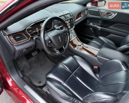 Красный Линкольн Континенталь, объемом двигателя 3.73 л и пробегом 110 тыс. км за 13300 $, фото 25 на Automoto.ua