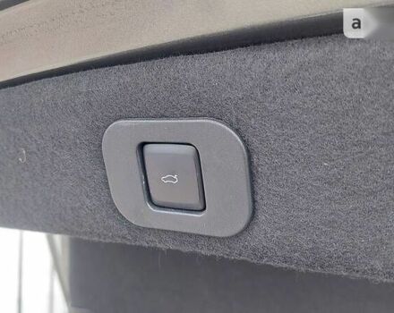 Линкольн Континенталь, объемом двигателя 3 л и пробегом 71 тыс. км за 22499 $, фото 28 на Automoto.ua