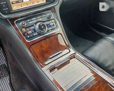 Линкольн Континенталь, объемом двигателя 3 л и пробегом 71 тыс. км за 22499 $, фото 15 на Automoto.ua