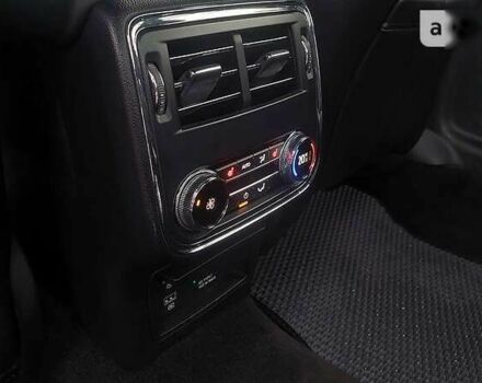 Линкольн Континенталь, объемом двигателя 3 л и пробегом 71 тыс. км за 22499 $, фото 23 на Automoto.ua