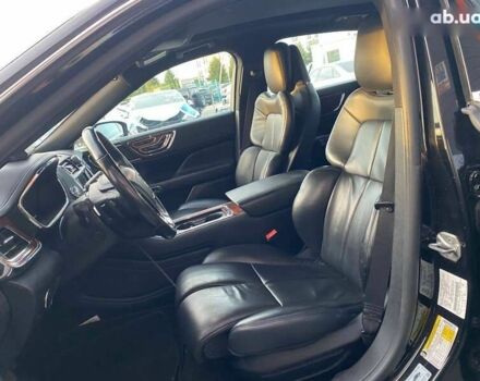 Линкольн Континенталь, объемом двигателя 3 л и пробегом 79 тыс. км за 12800 $, фото 18 на Automoto.ua