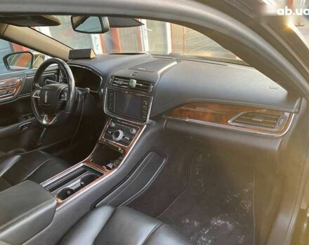 Линкольн Континенталь, объемом двигателя 3 л и пробегом 79 тыс. км за 12800 $, фото 5 на Automoto.ua