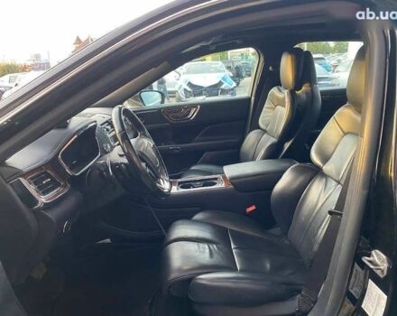 Линкольн Континенталь, объемом двигателя 3 л и пробегом 79 тыс. км за 12800 $, фото 12 на Automoto.ua