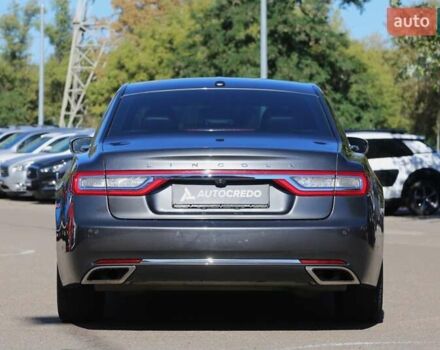 Серый Линкольн Континенталь, объемом двигателя 2.96 л и пробегом 83 тыс. км за 18000 $, фото 5 на Automoto.ua