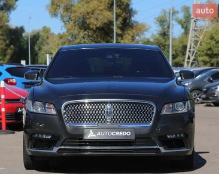Серый Линкольн Континенталь, объемом двигателя 2.96 л и пробегом 83 тыс. км за 18000 $, фото 1 на Automoto.ua