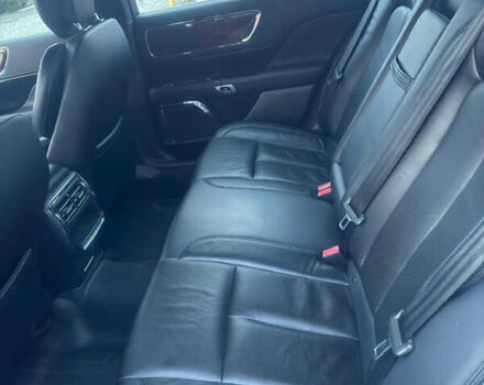 Сірий Лінкольн Континенталь, об'ємом двигуна 2.69 л та пробігом 136 тис. км за 16700 $, фото 2 на Automoto.ua