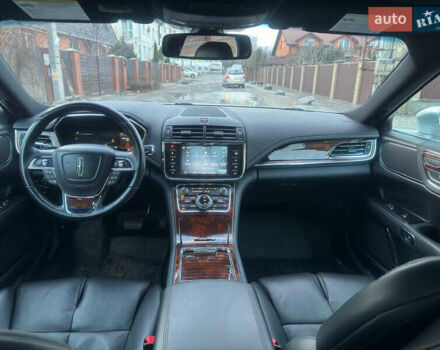 Сірий Лінкольн Континенталь, об'ємом двигуна 2.69 л та пробігом 136 тис. км за 16700 $, фото 3 на Automoto.ua