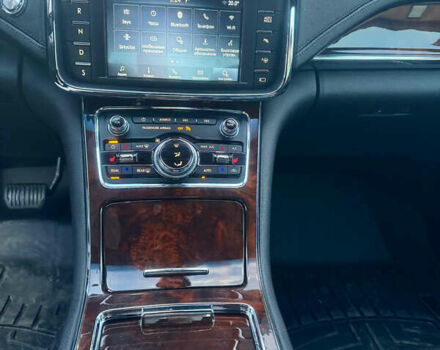 Сірий Лінкольн Континенталь, об'ємом двигуна 2.69 л та пробігом 136 тис. км за 16700 $, фото 5 на Automoto.ua