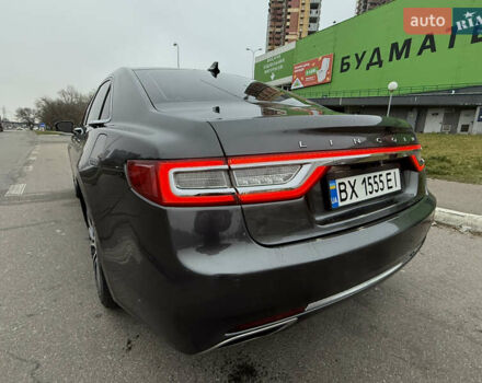 Серый Линкольн Континенталь, объемом двигателя 3.73 л и пробегом 82 тыс. км за 22000 $, фото 17 на Automoto.ua