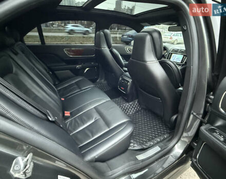 Серый Линкольн Континенталь, объемом двигателя 3.73 л и пробегом 82 тыс. км за 22000 $, фото 8 на Automoto.ua