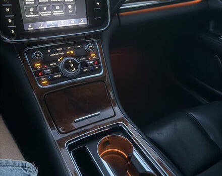 Серый Линкольн Континенталь, объемом двигателя 3.73 л и пробегом 52 тыс. км за 23000 $, фото 8 на Automoto.ua