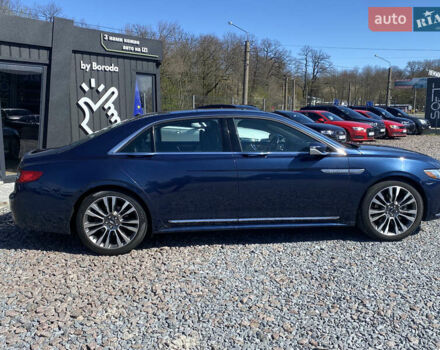 Синий Линкольн Континенталь, объемом двигателя 2.96 л и пробегом 67 тыс. км за 19900 $, фото 9 на Automoto.ua