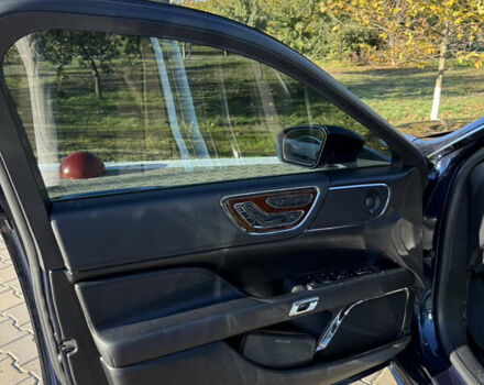 Синий Линкольн Континенталь, объемом двигателя 2.96 л и пробегом 108 тыс. км за 18500 $, фото 14 на Automoto.ua