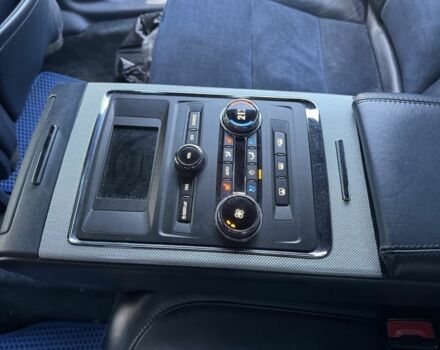 Синий Линкольн Континенталь, объемом двигателя 3 л и пробегом 215 тыс. км за 25000 $, фото 4 на Automoto.ua