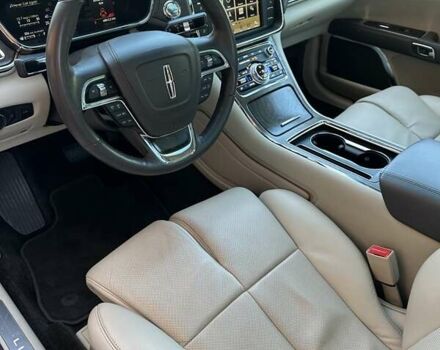 Синий Линкольн Континенталь, объемом двигателя 2.69 л и пробегом 73 тыс. км за 23000 $, фото 4 на Automoto.ua