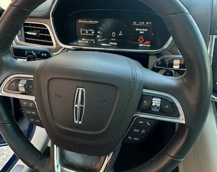 Синий Линкольн Континенталь, объемом двигателя 2.69 л и пробегом 73 тыс. км за 23000 $, фото 7 на Automoto.ua