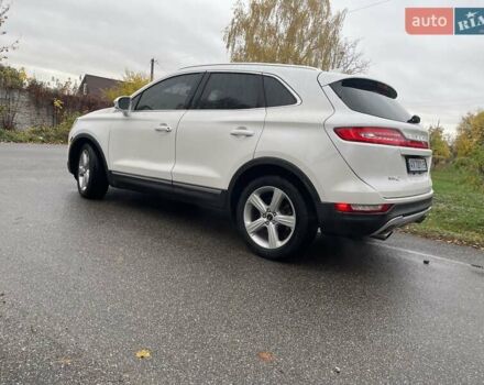 Білий Лінкольн МКС, об'ємом двигуна 2 л та пробігом 1 тис. км за 16000 $, фото 2 на Automoto.ua