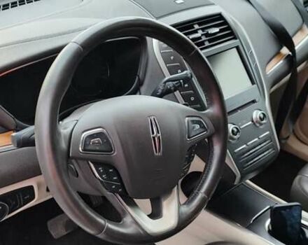 Белый Линкольн МКС, объемом двигателя 2 л и пробегом 158 тыс. км за 18000 $, фото 6 на Automoto.ua