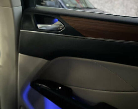 Білий Лінкольн МКС, об'ємом двигуна 2.26 л та пробігом 126 тис. км за 15200 $, фото 39 на Automoto.ua