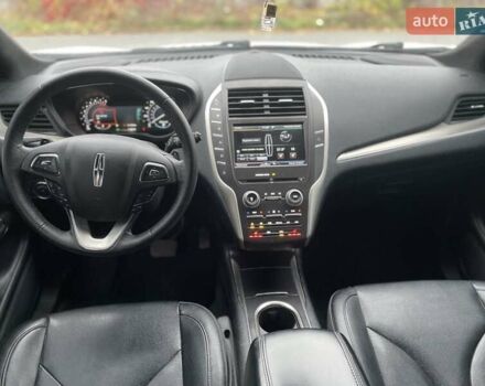 Білий Лінкольн МКС, об'ємом двигуна 2 л та пробігом 1 тис. км за 16000 $, фото 4 на Automoto.ua