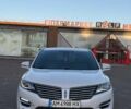 Белый Линкольн МКС, объемом двигателя 2 л и пробегом 188 тыс. км за 14700 $, фото 3 на Automoto.ua