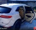 Белый Линкольн МКС, объемом двигателя 2 л и пробегом 129 тыс. км за 12499 $, фото 3 на Automoto.ua