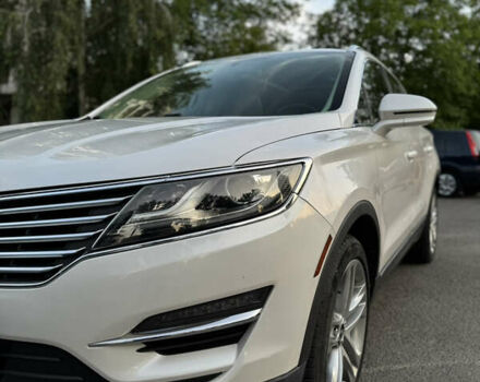 Білий Лінкольн МКС, об'ємом двигуна 2.26 л та пробігом 126 тис. км за 15200 $, фото 5 на Automoto.ua