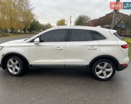 Білий Лінкольн МКС, об'ємом двигуна 2 л та пробігом 1 тис. км за 16000 $, фото 6 на Automoto.ua