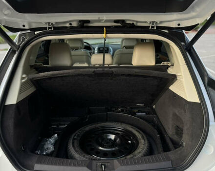 Білий Лінкольн МКС, об'ємом двигуна 2.26 л та пробігом 126 тис. км за 15200 $, фото 25 на Automoto.ua