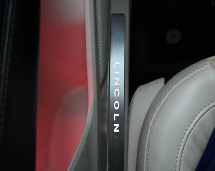 Білий Лінкольн МКС, об'ємом двигуна 2.26 л та пробігом 126 тис. км за 15200 $, фото 29 на Automoto.ua