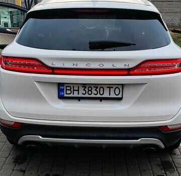 Белый Линкольн МКС, объемом двигателя 2 л и пробегом 158 тыс. км за 18000 $, фото 13 на Automoto.ua