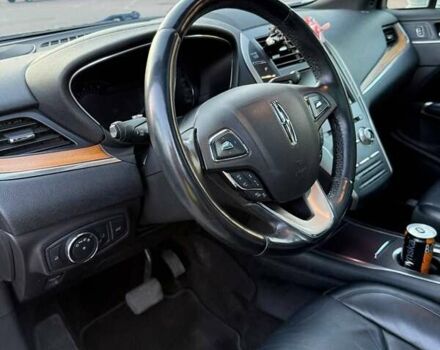 Белый Линкольн МКС, объемом двигателя 2 л и пробегом 188 тыс. км за 14700 $, фото 32 на Automoto.ua