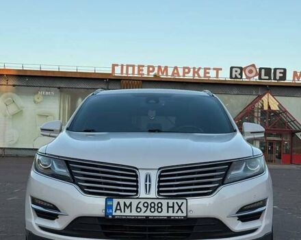 Белый Линкольн МКС, объемом двигателя 2 л и пробегом 188 тыс. км за 14700 $, фото 2 на Automoto.ua