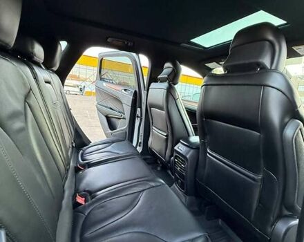 Белый Линкольн МКС, объемом двигателя 2 л и пробегом 188 тыс. км за 14700 $, фото 22 на Automoto.ua