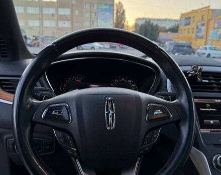 Белый Линкольн МКС, объемом двигателя 2 л и пробегом 188 тыс. км за 14700 $, фото 41 на Automoto.ua