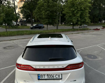 Білий Лінкольн МКС, об'ємом двигуна 2.26 л та пробігом 126 тис. км за 15200 $, фото 8 на Automoto.ua