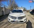 Белый Линкольн МКС, объемом двигателя 2.3 л и пробегом 148 тыс. км за 16500 $, фото 1 на Automoto.ua