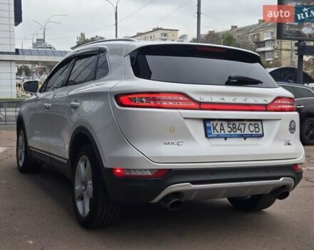 Білий Лінкольн МКС, об'ємом двигуна 2 л та пробігом 170 тис. км за 12500 $, фото 1 на Automoto.ua